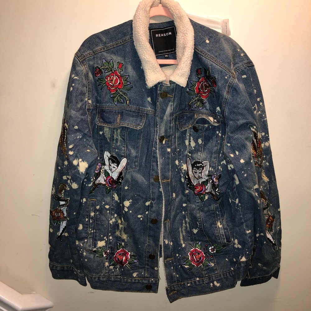 Only worn 3 times no stains or anything
